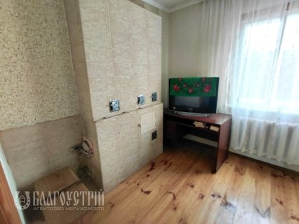 Будинок, Набережна Будинок, Набережна