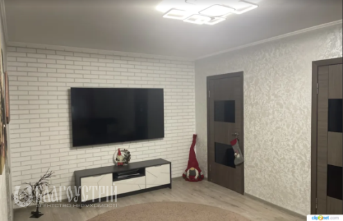 3-x квартира, Левка Лук`яненка (Ватутіна), 137Б 3-x квартира, Левка Лук`яненка (Ватутіна), 137Б