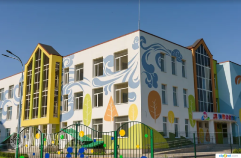 3-x квартира, Левка Лук`яненка (Ватутіна), 137Б
