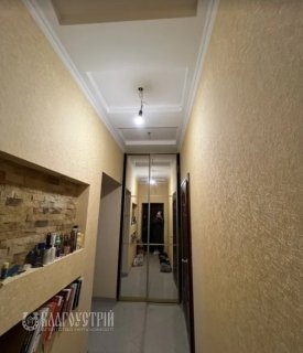 2-x квартира, Антонова Олега