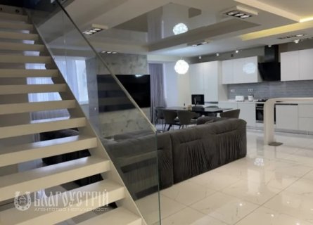 5-x квартира, Бульвар Свободи, 8
