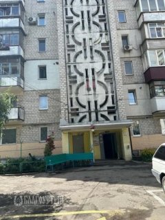 1-x квартира, Замостянська