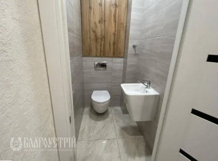 2-x квартира, Трамвайна, 3в