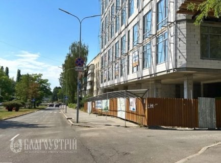 3-x квартира, Космонавтів проспект, 76