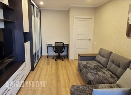 1-x квартира, Антонова Олега, 13Б/4