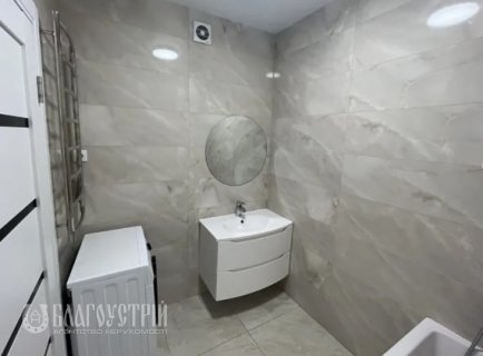 2-x квартира, Трамвайна, 3в