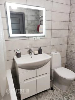 1-x квартира, Академіка Янгеля, 6