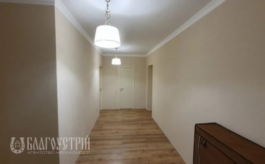 3-x квартира, Коцюбинського, 43А