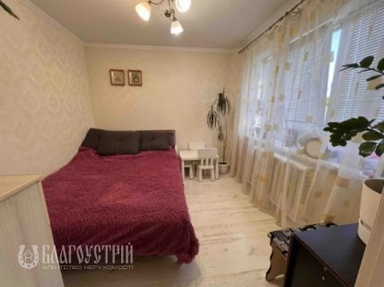 3-x квартира, Космонавтів проспект, 81