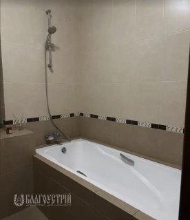 2-x квартира, Антонова Олега